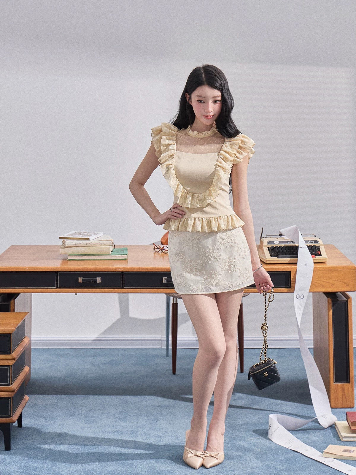 frill mood luxury tops MM1070
